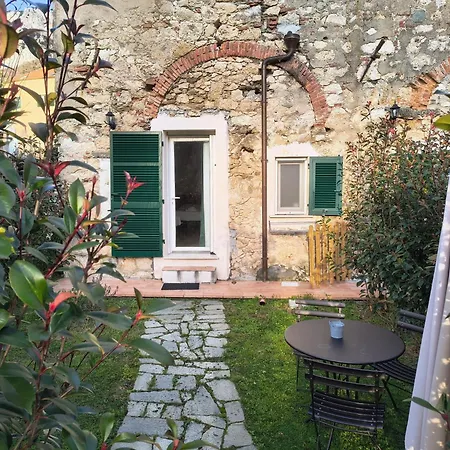 Il Canto Delle Rane Alloggio per agriturismo *